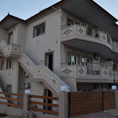 Thassos Grand Villas Apartments & Studios 利迈纳里亚 外观 照片