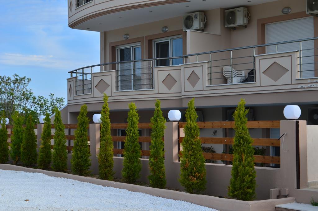 Thassos Grand Villas Apartments & Studios 利迈纳里亚 外观 照片