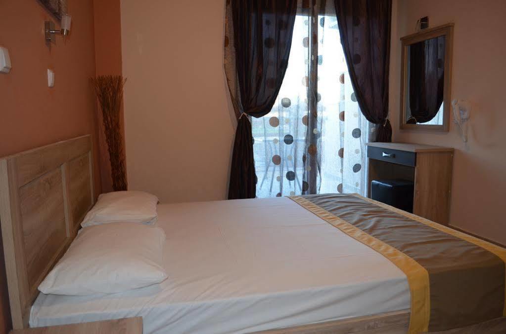 Thassos Grand Villas Apartments & Studios 利迈纳里亚 外观 照片