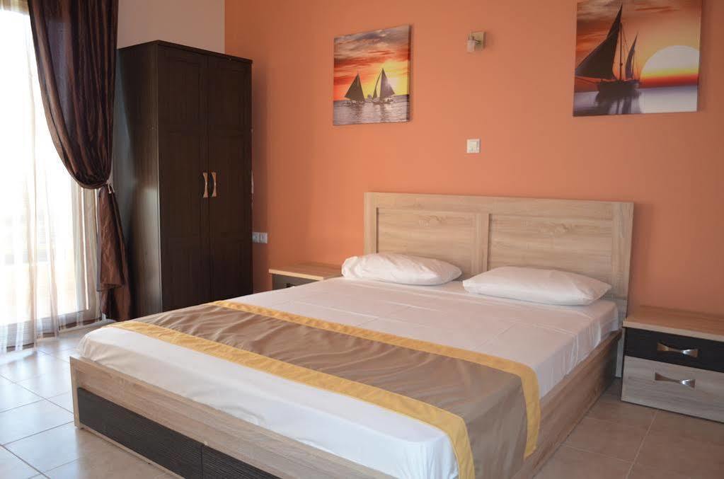 Thassos Grand Villas Apartments & Studios 利迈纳里亚 外观 照片
